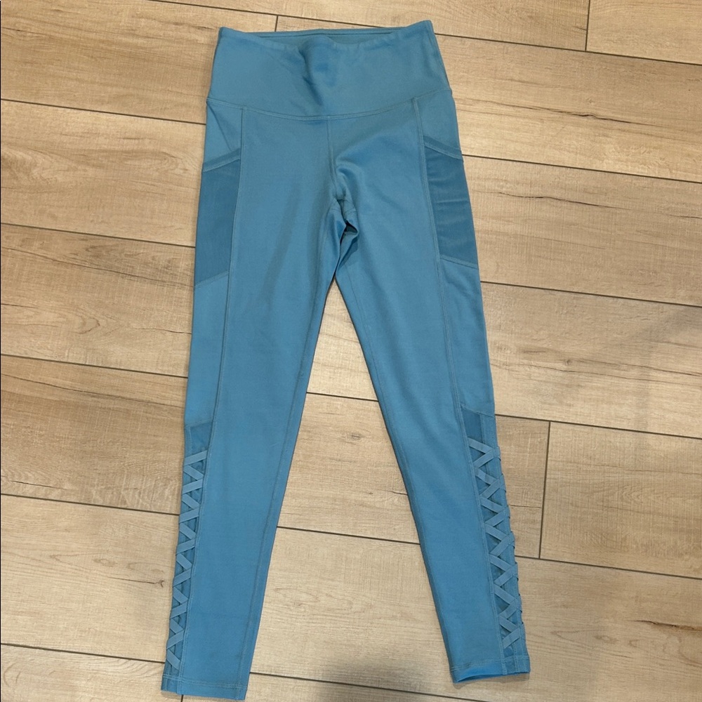 90 Degree By Reflex Light Blue Performance Leggings mono B size small